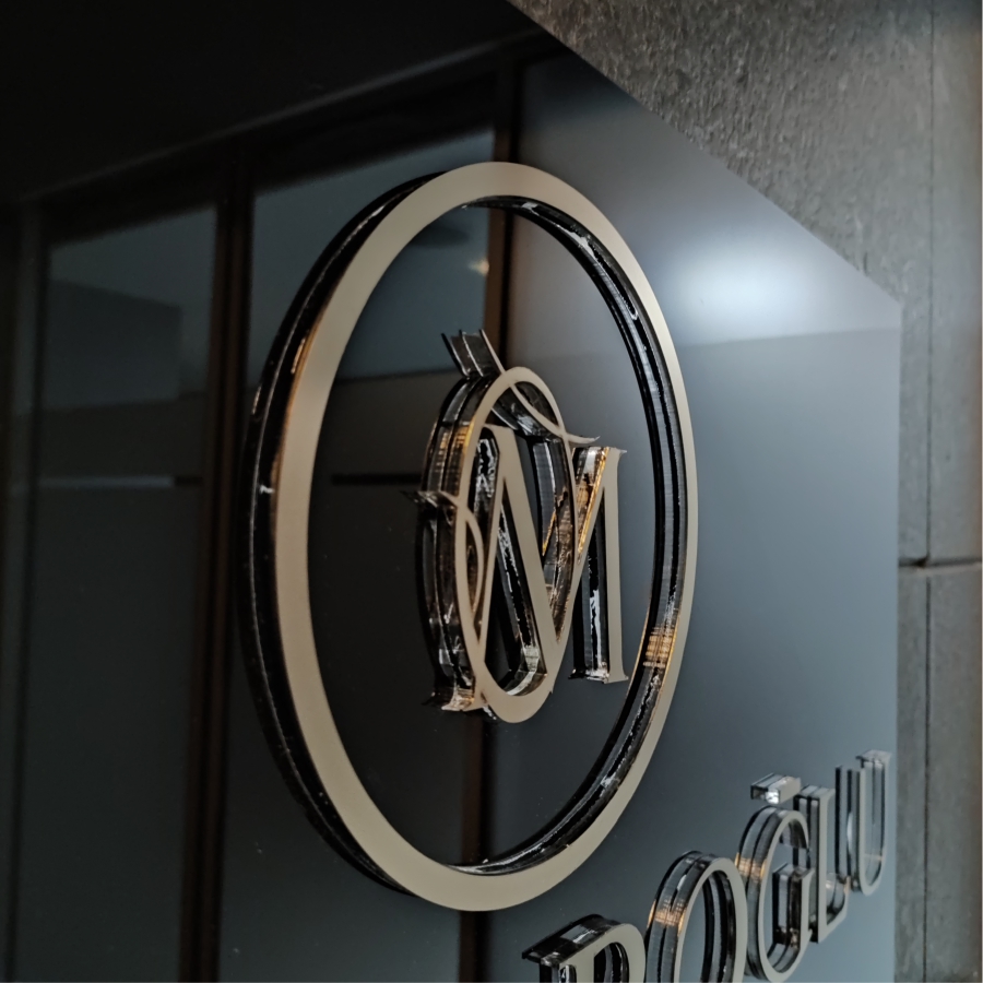 krom-kabartma-harf-kapi-tabelasi