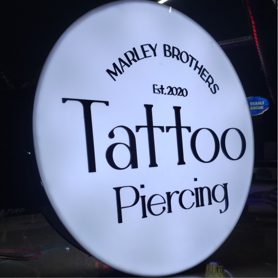 marley-tattoo-yuvarlak-tabela