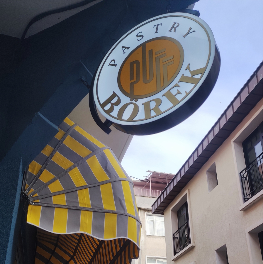 sarıyer-pastane-yuvarlak-tabela